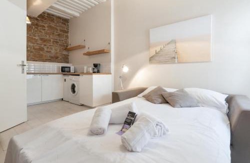 Victor Bach - Saint Louis Apartment | GuestReady - Charming Studio for 2 near the Metro