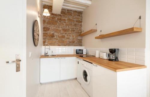 Victor Bach - Saint Louis Apartment | GuestReady - Charming Studio for 2 near the Metro