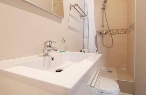 Victor Bach - Saint Louis Apartment | GuestReady - Charming Studio for 2 near the Metro