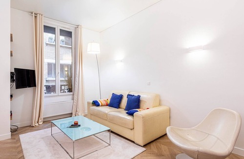 Vivienne Apartment | GuestReady - Chic and central near attractions