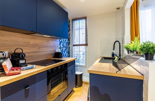 Rosny-sous-Bois Apartment | GuestReady - Colourful flat for 4, 30m from Paris