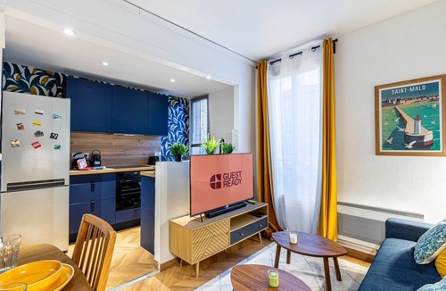 Rosny-sous-Bois Apartment | GuestReady - Colourful flat for 4, 30m from Paris