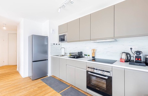 Villejuif Apartment | GuestReady - Cosy comfort with balcony