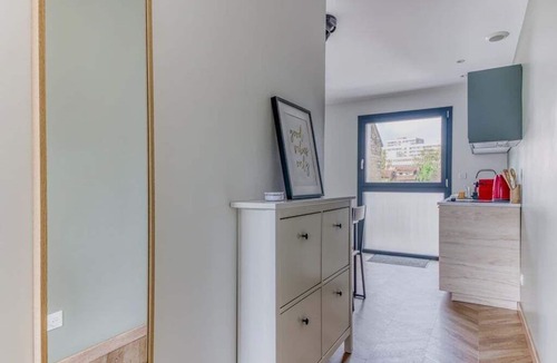 Leon Blum - Bon Coin Apartment | GuestReady - Cosy Studio with Terrace for 2
