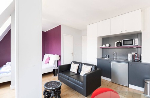 Chaillot Apartment | GuestReady - Cosy studio with an Eiffel Tower view