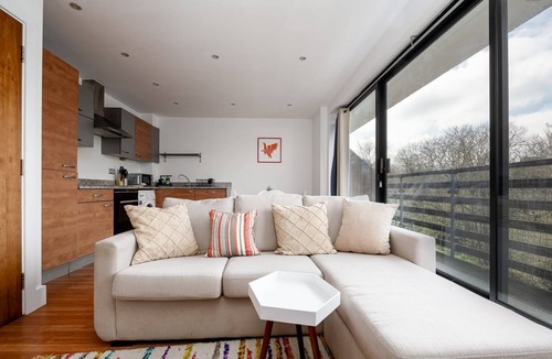 South Camberwell Apartment | GuestReady Essential - Home with Balcony