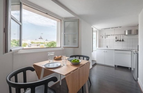 Bellecour - Hotel Dieu Apartment | GuestReady Essential - Superb in the Heart of Lyon