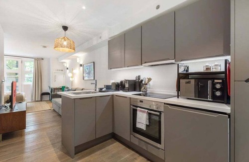 Cantelowes Apartment | GuestReady – Explore Trendy Camden