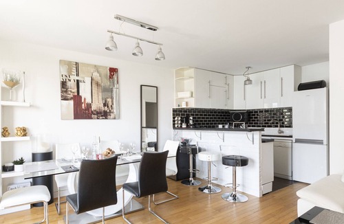 Billancourt–Rives de Seine Apartment | GuestReady - Lovely Apt with Terrace in Boulogne