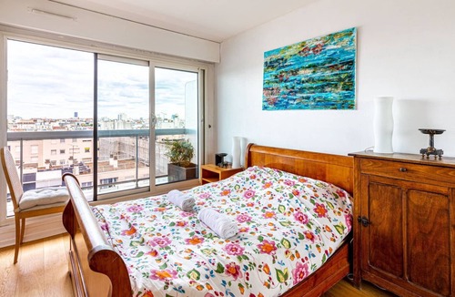 Parchamp–Albert Kahn Apartment | GuestReady - Serene Comfort with Eiffel Tower view