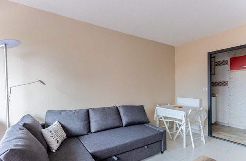 Nansouty-Saint-Genes Apartment | GuestReady - Ground floor apartment