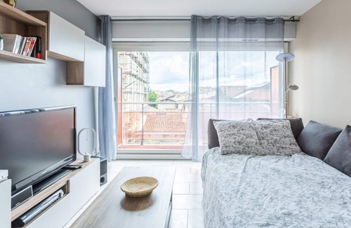 Nansouty-Saint-Genes Apartment | GuestReady - Ground floor apartment