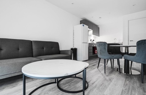 Liverpool City Centre Apartment | GuestReady - Hideaway in Vauxhall
