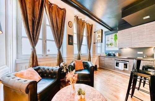 Terreaux - Bat d'argent Apartment | GuestReady - L'intime -Balneo Hyper Centre