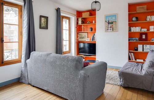 Voltaire - Saint Amour Apartment | GuestReady - Loft-style Apt in the 3rd District.