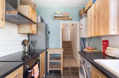 West Norwood Apartment | GuestReady – Modern 2BR near West Dulwich