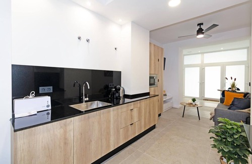 La Saidia Apartment | GuestReady - Modern Central Studio in Valencia