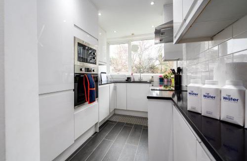 Thornton Apartment | GuestReady - Modern escape in Clapham