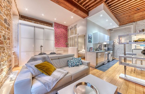 Carnot - Gailleton Apartment | GuestReady - Modern exquisite bright apartment