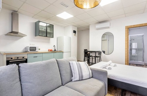 Torrefiel Apartment | GuestReady - Modern loft studio in Valencia