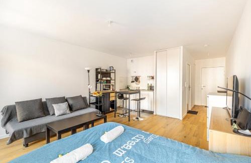 Parc-Nord Apartment | GuestReady - Nice cosy studio with a balcony