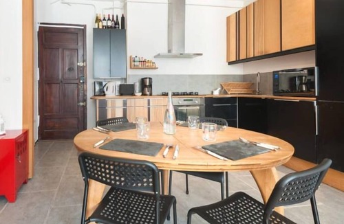 Lyon City Centre Apartment | GuestReady - Part Dieu Base