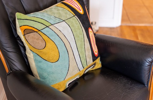 Rotherhithe Apartment | GuestReady - Print Galore with River Thames View