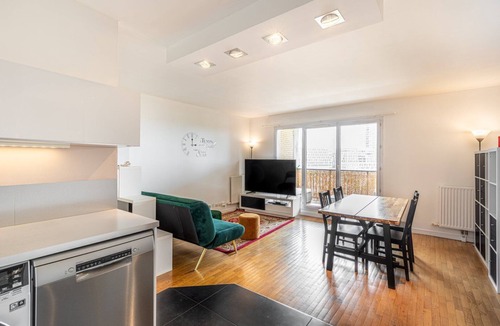 Faubourg de l'Arche Apartment | GuestReady - Spacious apt near the Eiffel tower