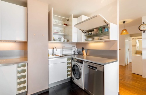 Faubourg de l'Arche Apartment | GuestReady - Spacious apt near the Eiffel tower