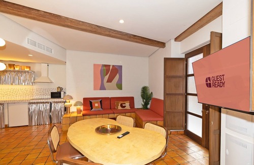 La Seu Apartment | GuestReady - Stay near the Central Market