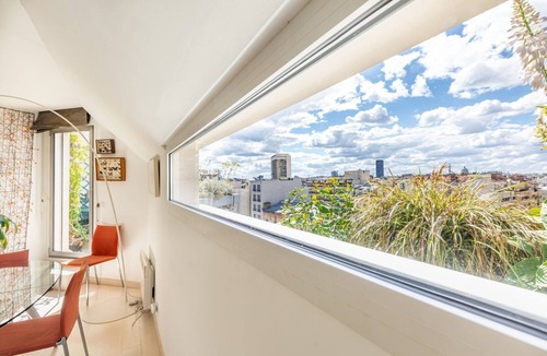 Quartier de la Salpetriere Apartment | GuestReady - Stylish Duplex with Terraces and View