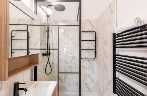 Porte-Saint-Martin Apartment | GuestReady - Stylish Retreat near République for 2