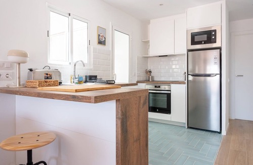 Sant Adria de Besos Apartment | GuestReady - Sunny retreat in Sant Adrià de Besos