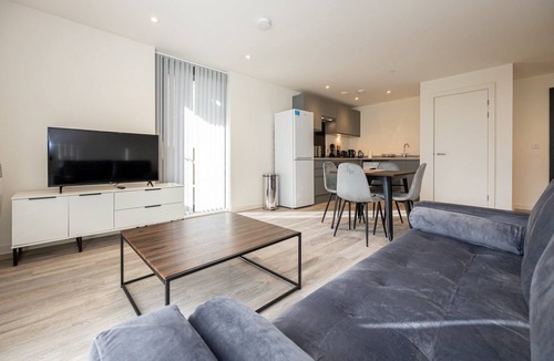 Vauxhall Apartment | GuestReady - Tranquil Vauxhall Stay
