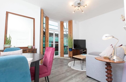 Brighton City Centre Apartment | GuestReady - Turquoise serenity in Brighton