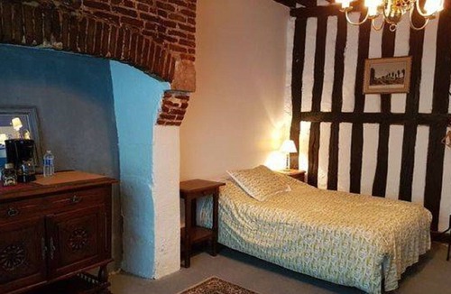 Sennely Cottage | ---Guestroom---