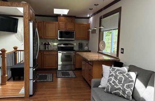 Shoreline House | Guests Home in Seattle