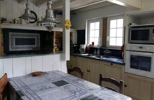 Barcus House | ---- Guichalia House ---