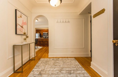 Streeterville Apartment | Guild #2 | Gold Coast Mag Mile Best Location