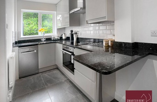 Guildford Apartment | Guildford - Modern 2 Bedroom House