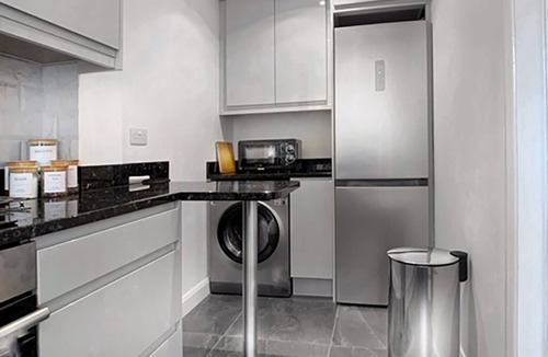 Guildford Apartment | Guildford - Modern 2 Bedroom House