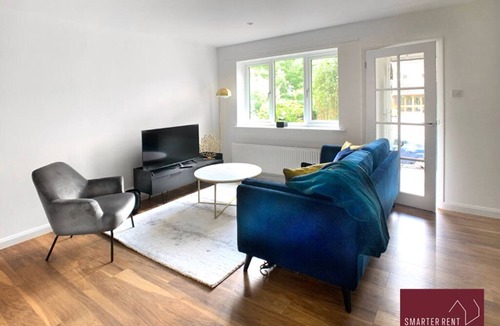 Guildford Apartment | Guildford - Modern 2 Bedroom House