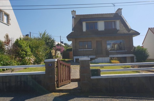 Perros-Guirec House | Guirec Dogs