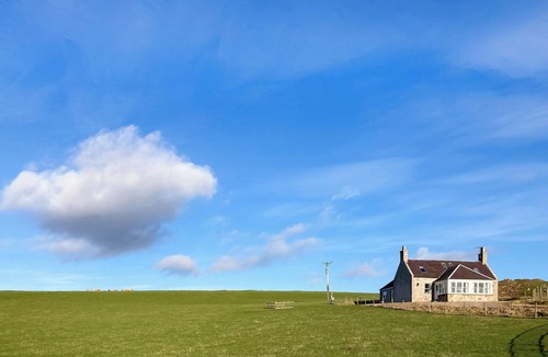 Alford Cottage | Guise Cottage (UK46303)