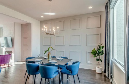 Edgehill House | Gulch modern 3 story condo, 2 car garage, rooftop fire pit, security, and view!