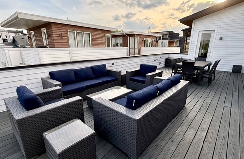 Edgehill House | Gulch South - 4BR Prime Location to The Gulch and Broadway