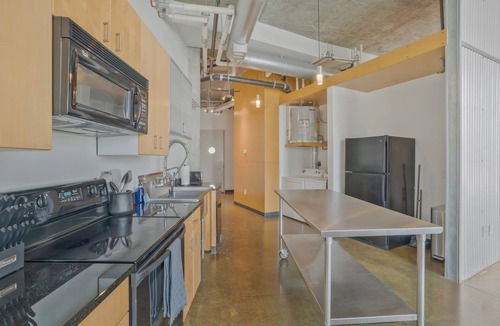 The Gulch Condo | Gulch Vibes: Modern 2BR Loft