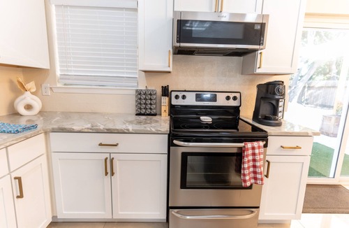 Gulf Breeze House | Gulf Breeze- 10 min to beaches, 4bed, 2.5bath
