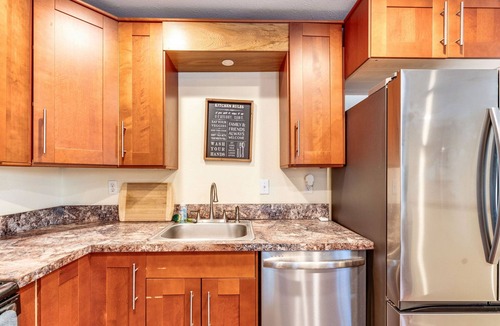 Historic Downtown Apalachicola House | Gulf Breeze Home Away