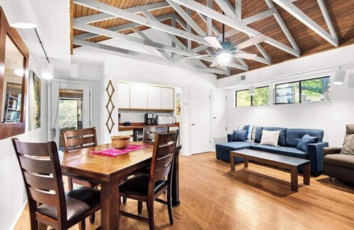 Gulf Breeze Apartment | Gulf Breeze Oasis with Private Pool